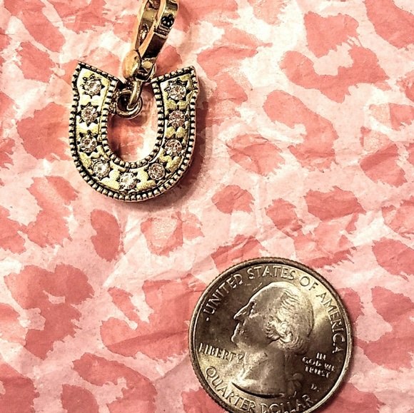 JUICY COUTURE LUCKY HORSESHOE CHARM - Picture 2 of 3